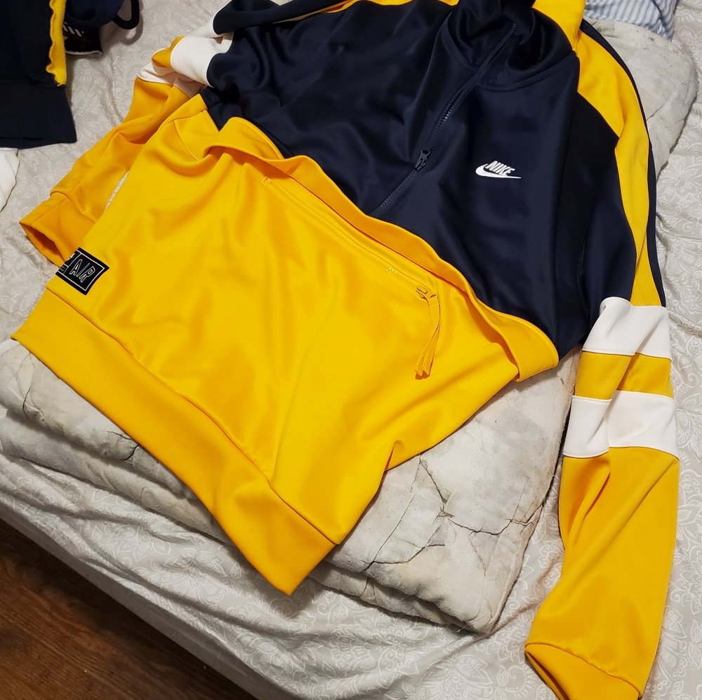 Nike half zip 2 tone jacket large